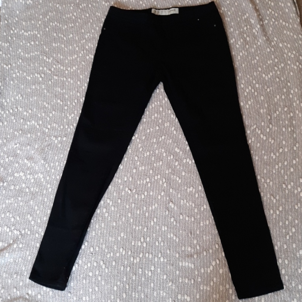 Black jeggings